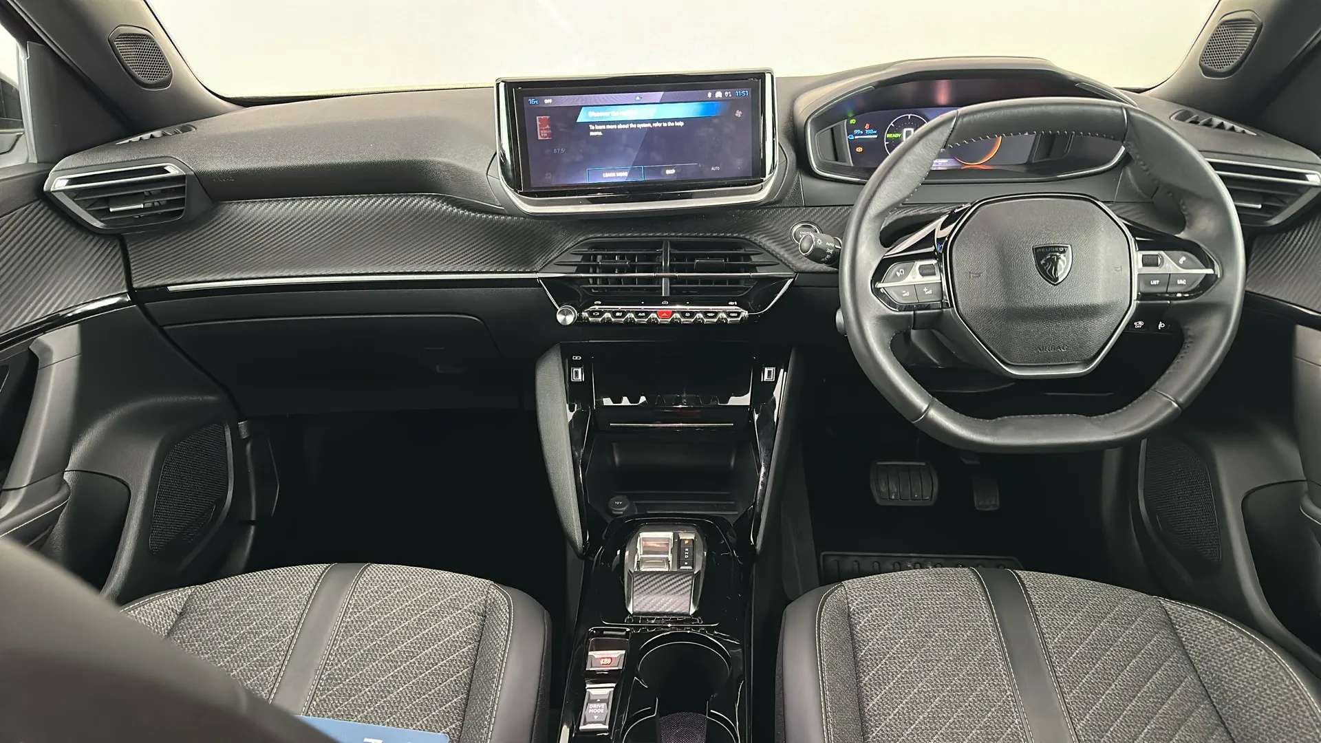 2024 PEUGEOT 2008 2024 PEUGEOT 2008
