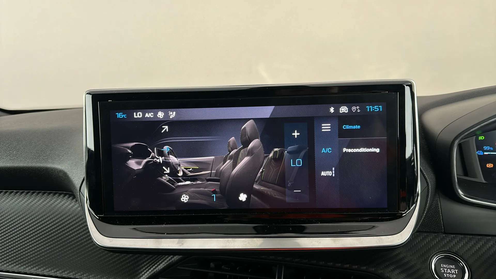 2024 PEUGEOT 2008 2024 PEUGEOT 2008