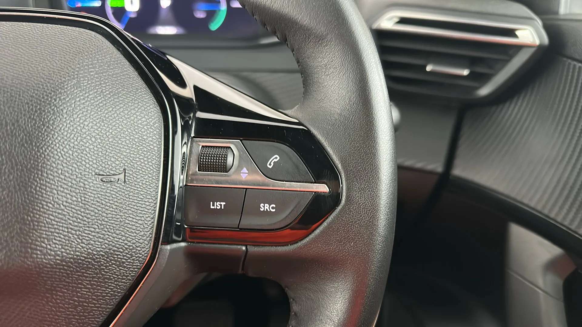 2024 PEUGEOT 2008 2024 PEUGEOT 2008