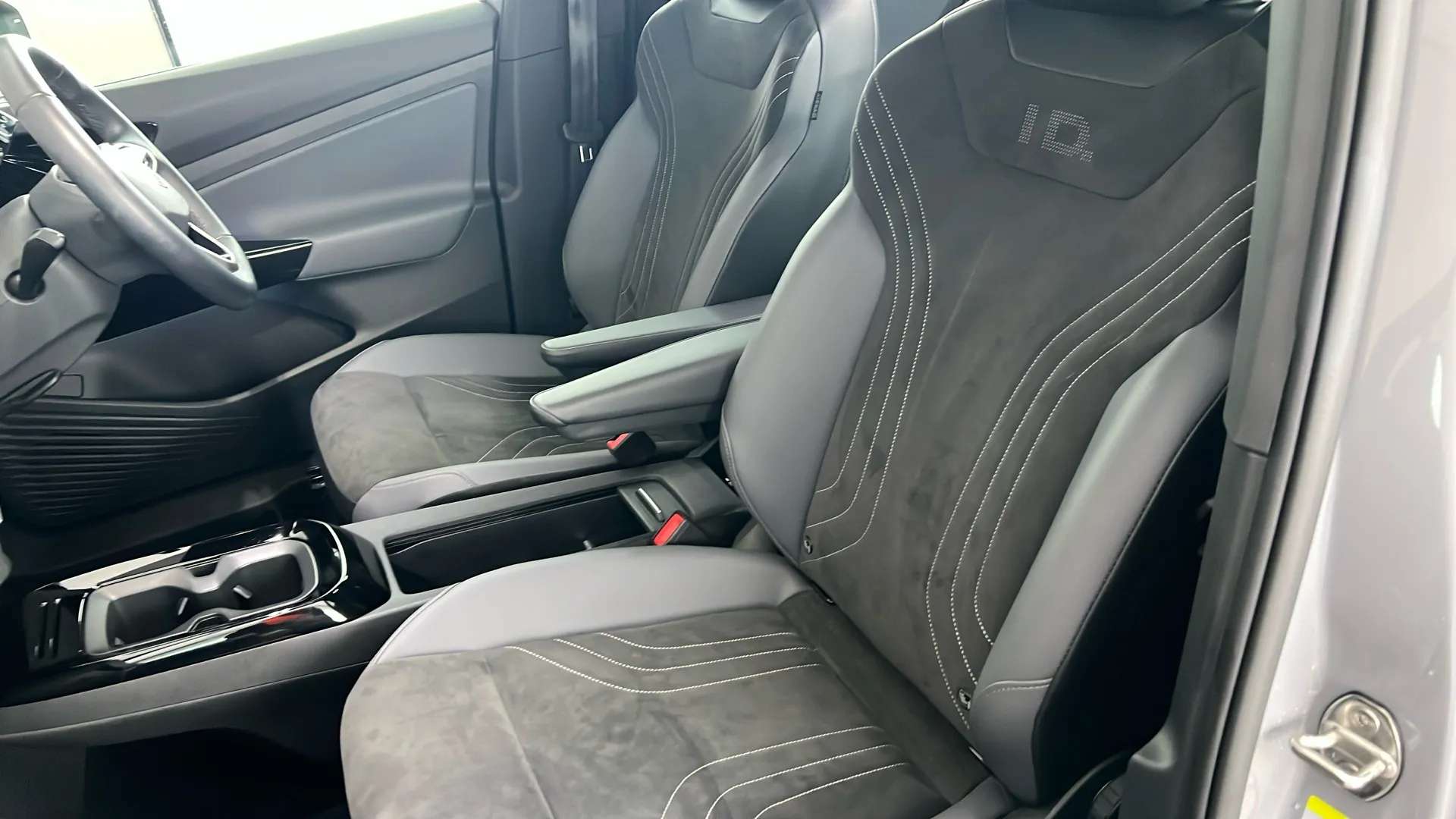 2023 VOLKSWAGEN ID.4 2023 VOLKSWAGEN ID.4