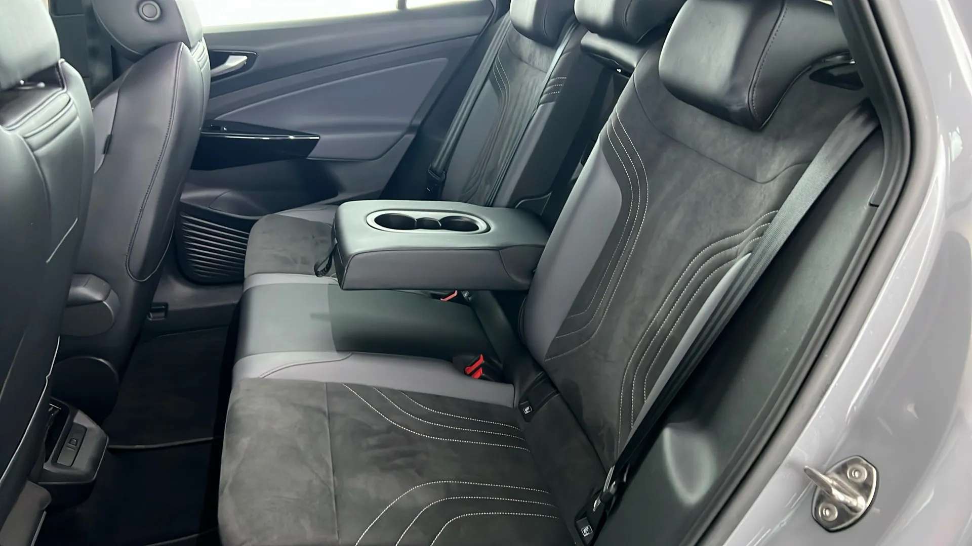 2023 VOLKSWAGEN ID.4 2023 VOLKSWAGEN ID.4