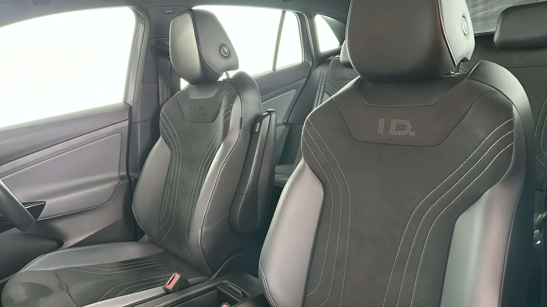 2023 VOLKSWAGEN ID.4 2023 VOLKSWAGEN ID.4