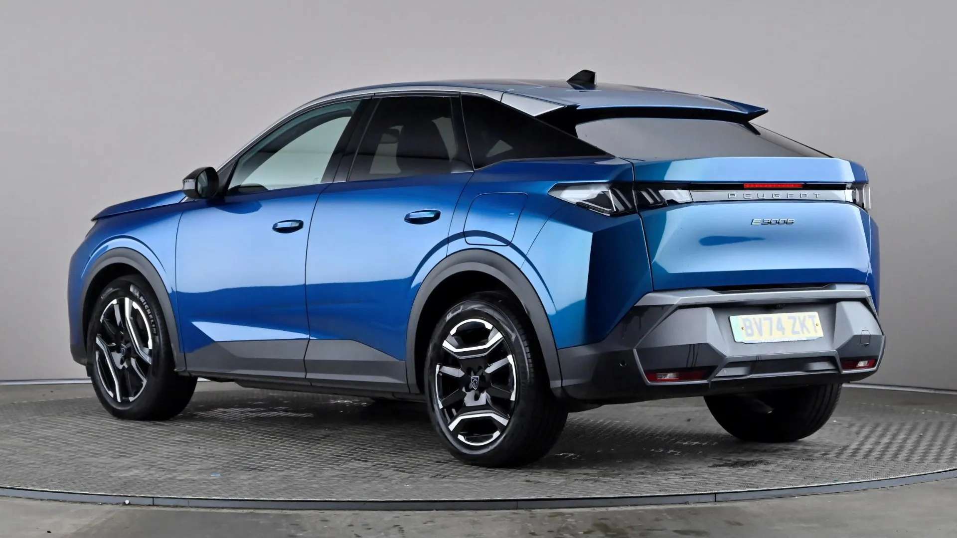 A 2024 PEUGEOT 3008 157kW Allure 73kWh Auto A 2024 PEUGEOT 3008 157kW Allure 73kWh Auto