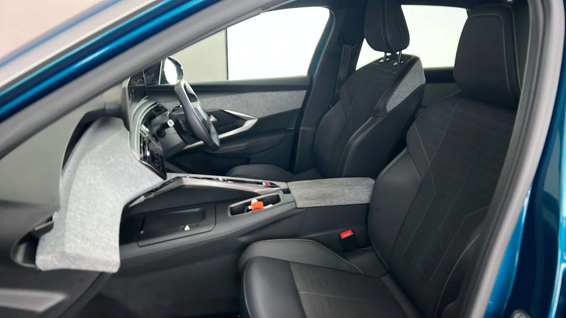 2024 PEUGEOT 3008 2024 PEUGEOT 3008