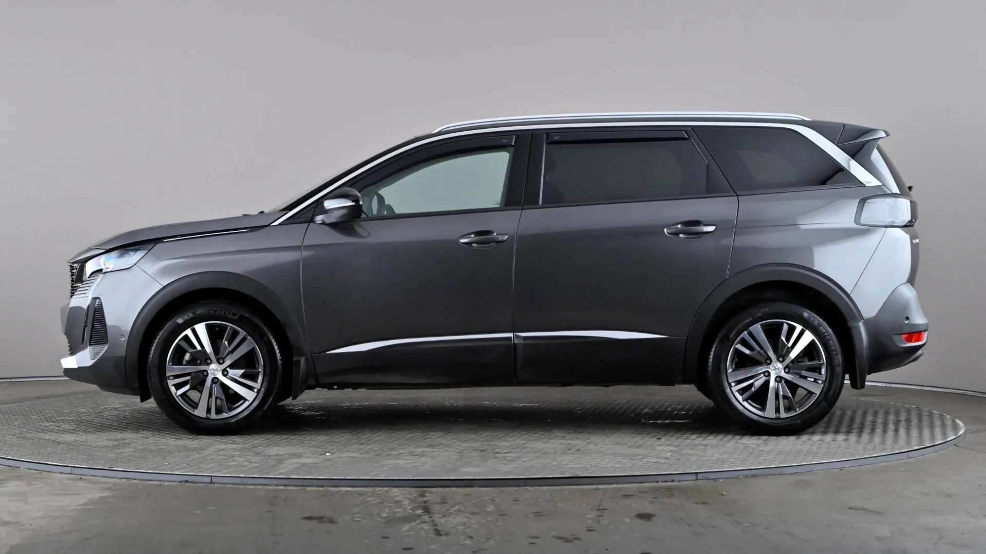 A 2023 PEUGEOT 5008 1.2 PureTech Allure Premium+ EAT8 A 2023 PEUGEOT 5008 1.2 PureTech Allure Premium+ EAT8