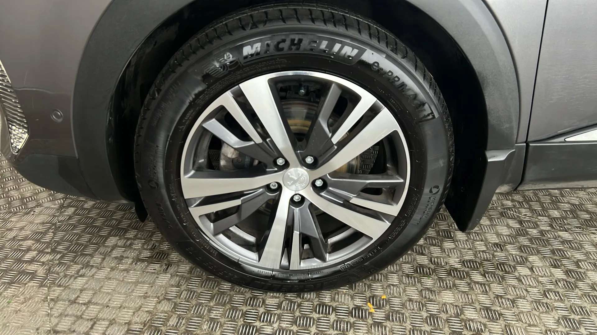 2023 PEUGEOT 5008 2023 PEUGEOT 5008