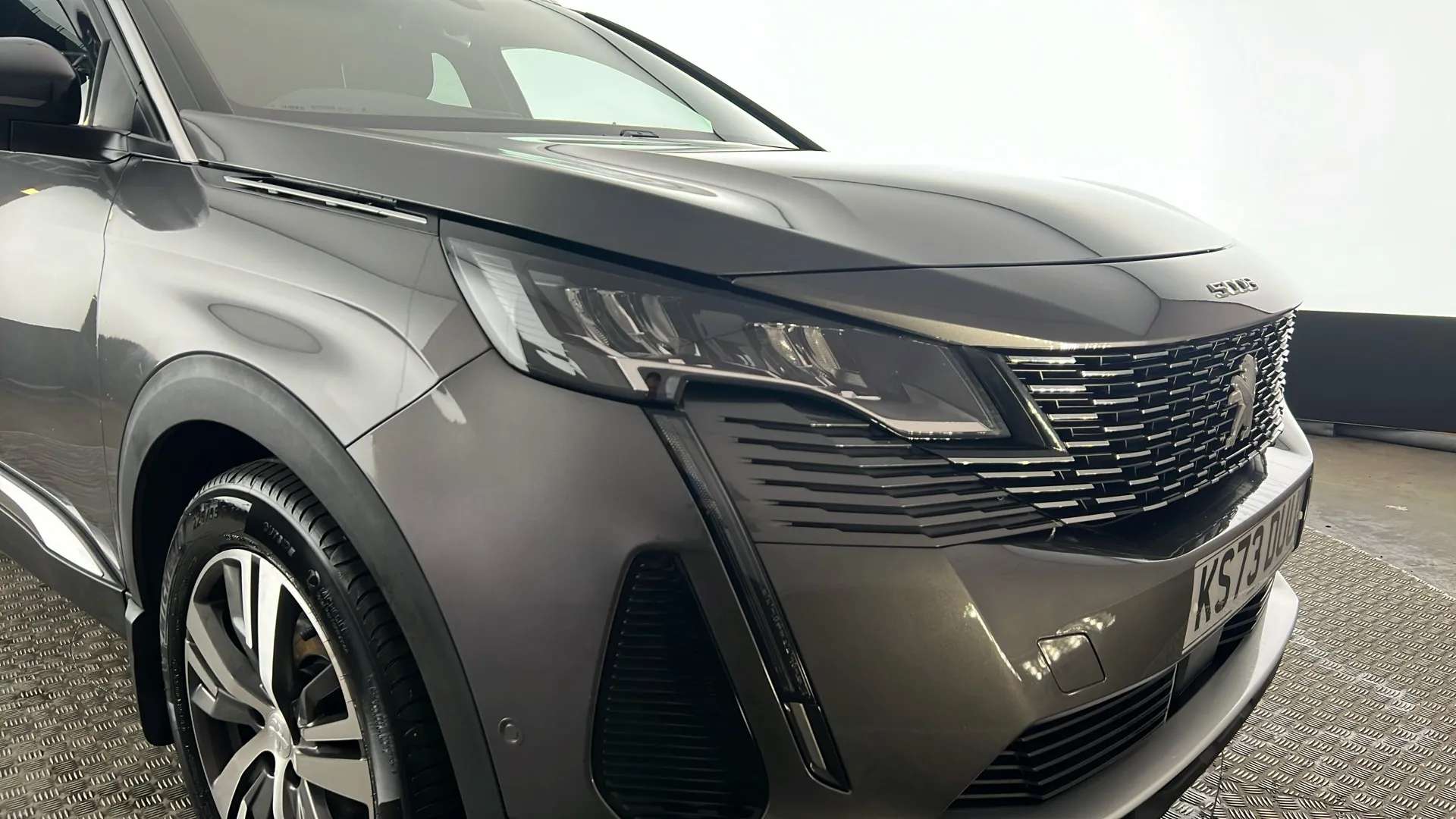 2023 PEUGEOT 5008 2023 PEUGEOT 5008