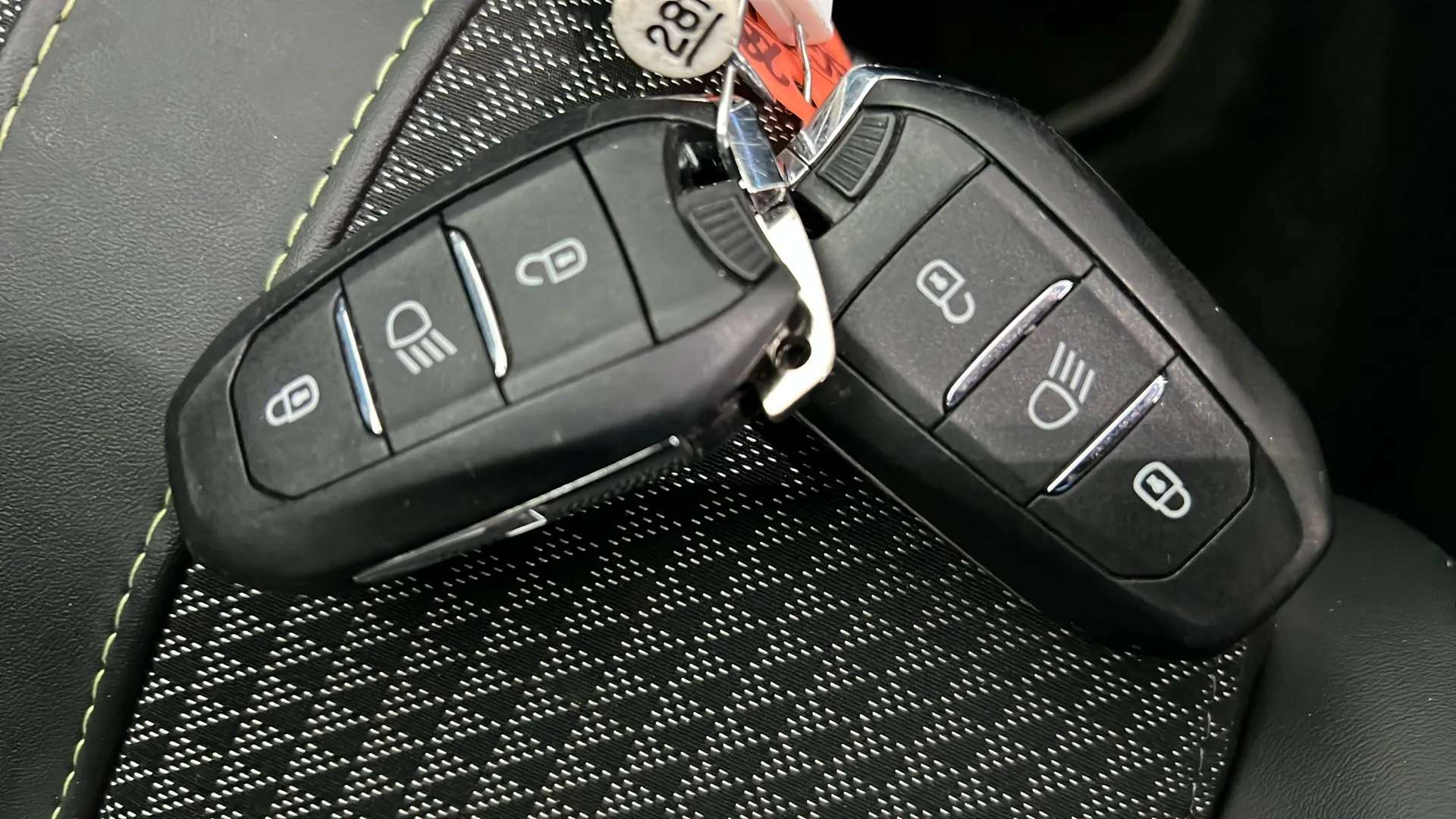 2022 PEUGEOT 208 2022 PEUGEOT 208