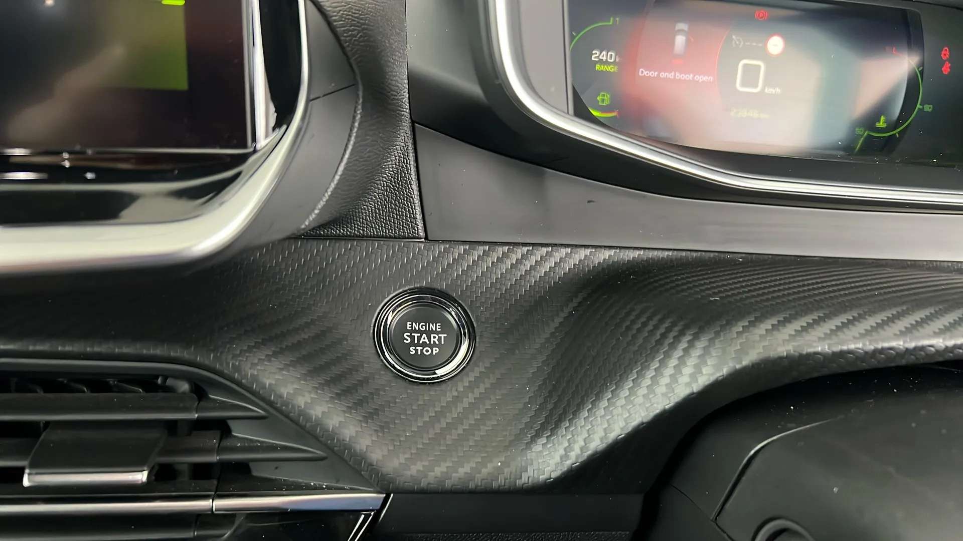 2022 PEUGEOT 208 2022 PEUGEOT 208