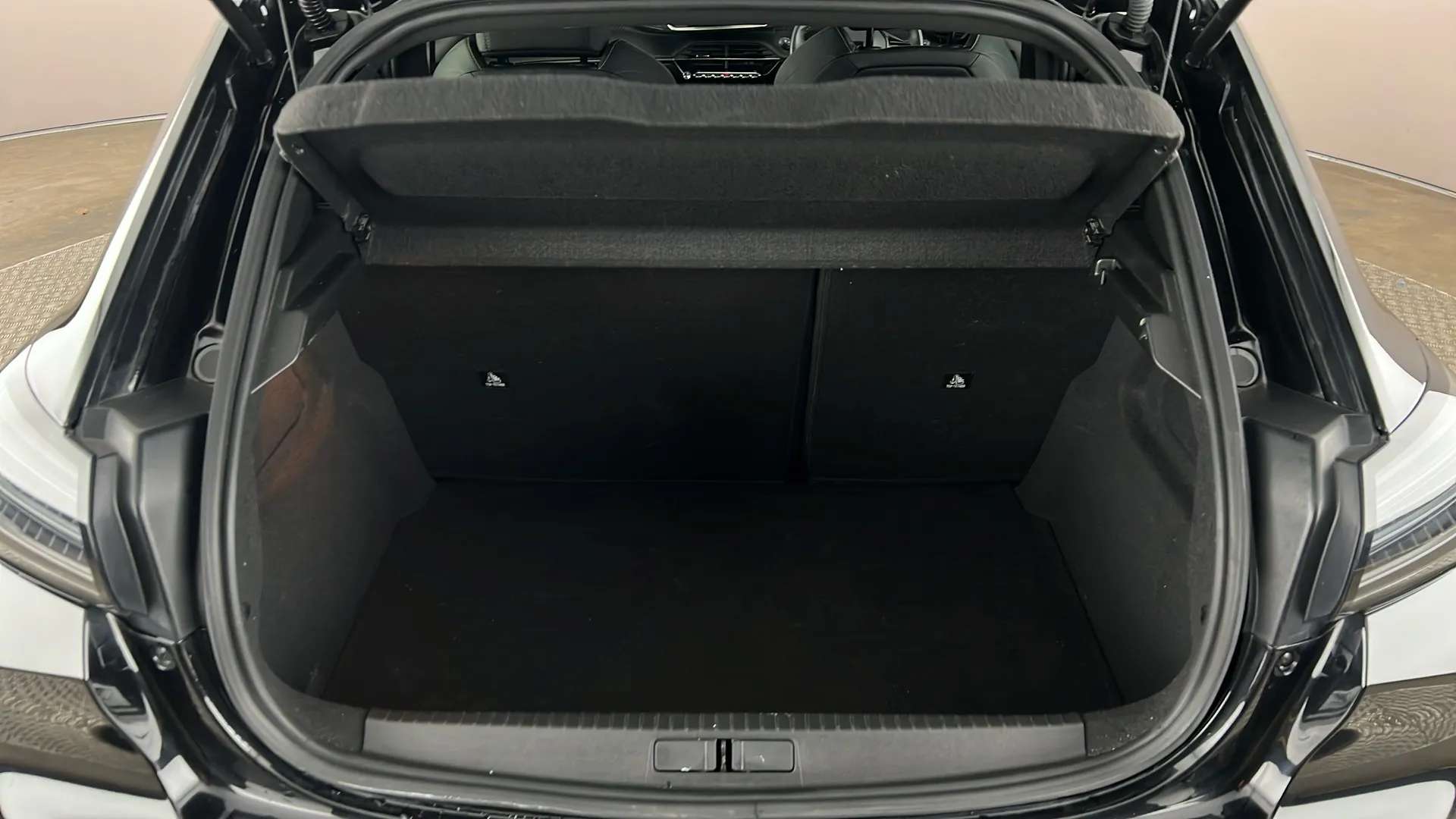 2024 PEUGEOT 208 2024 PEUGEOT 208