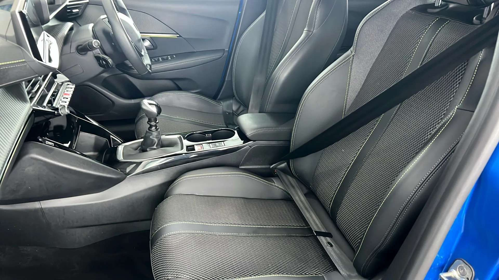 2024 PEUGEOT 208 2024 PEUGEOT 208