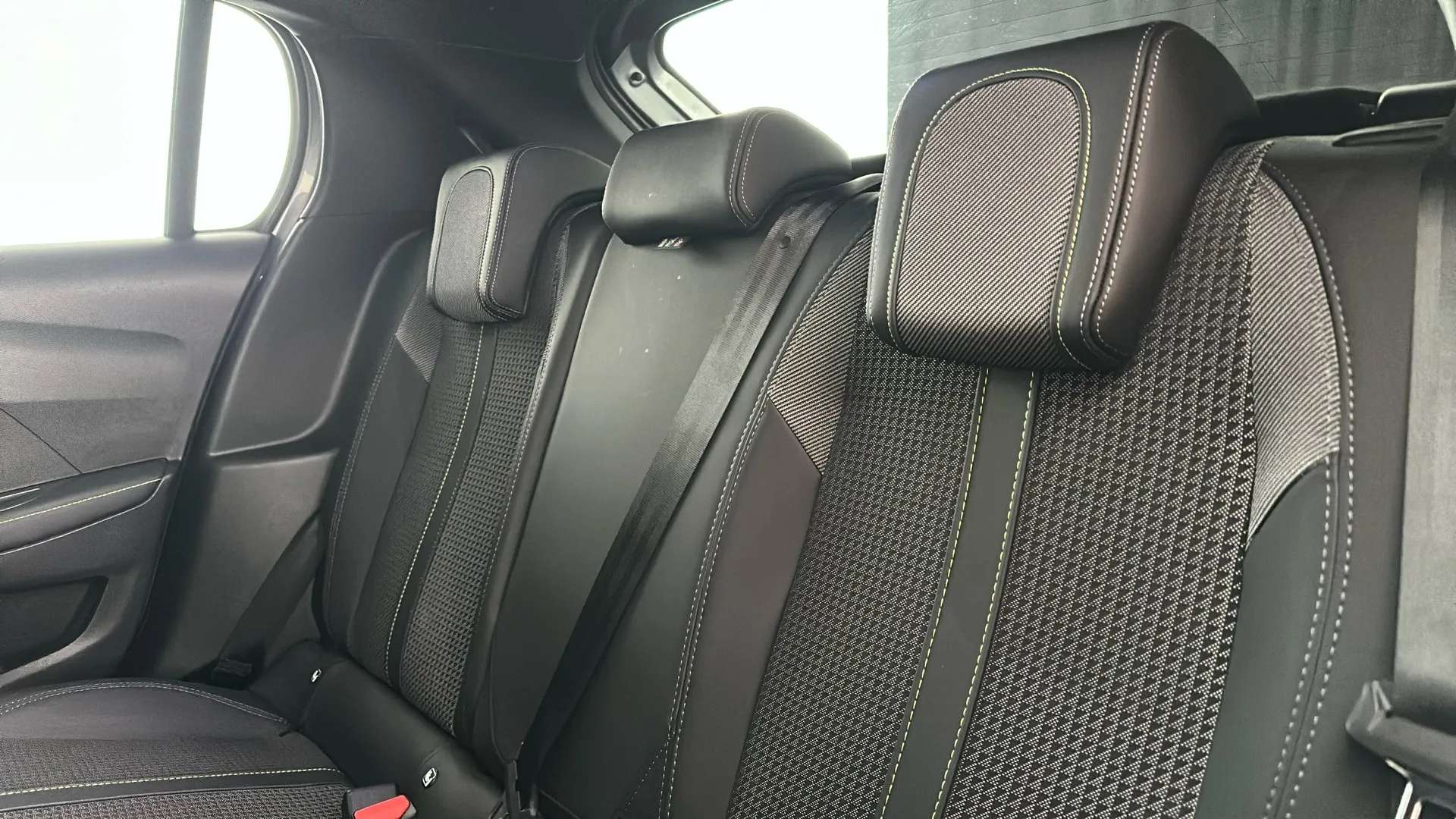 2023 PEUGEOT 208 2023 PEUGEOT 208