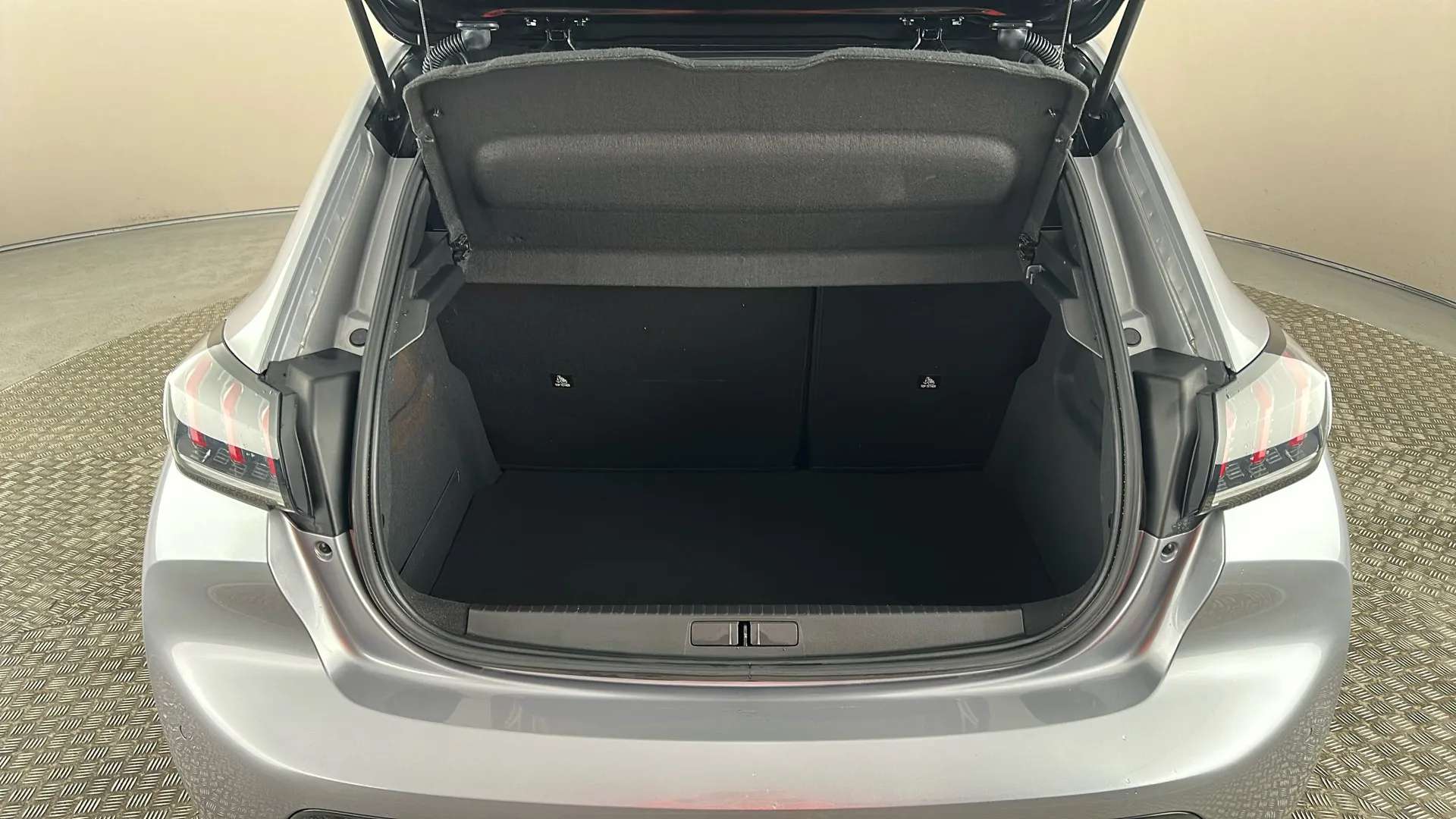 2023 PEUGEOT 208 2023 PEUGEOT 208