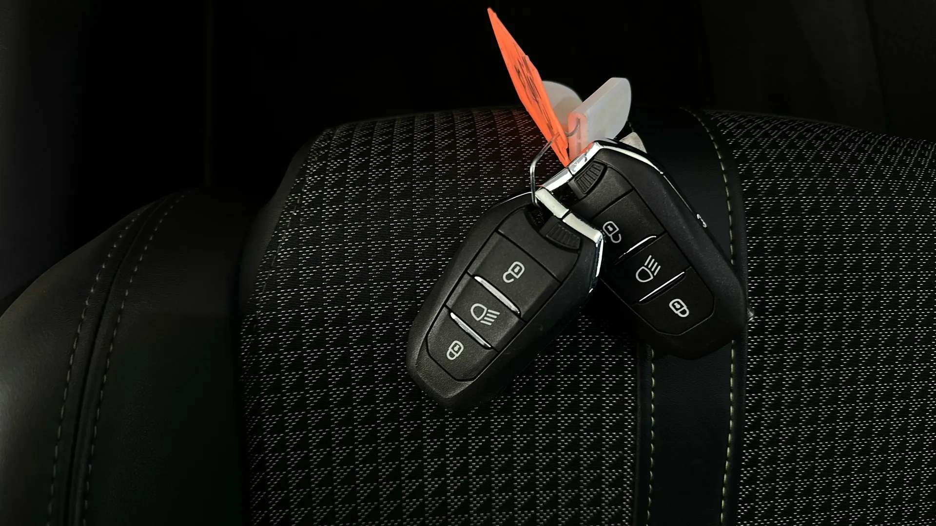 2023 PEUGEOT 208 2023 PEUGEOT 208