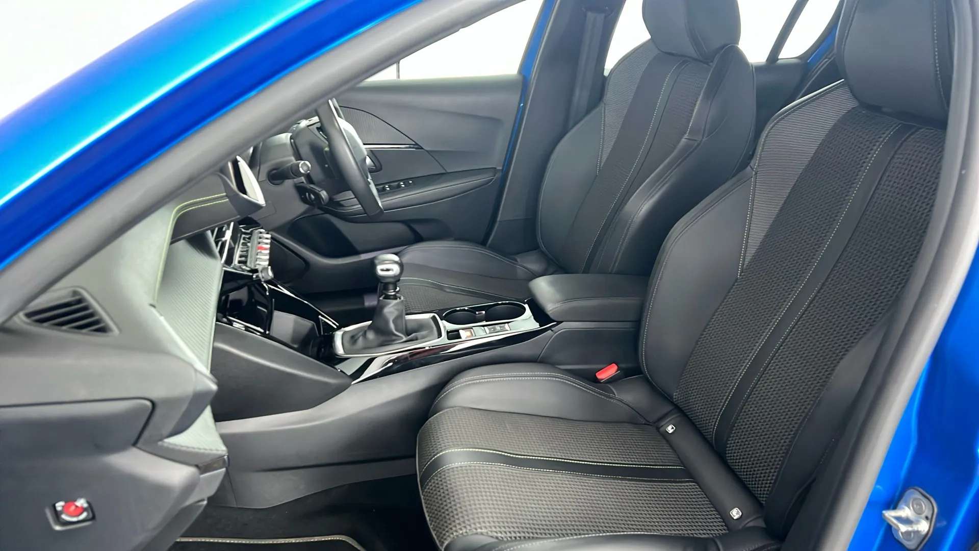 2023 PEUGEOT 208 2023 PEUGEOT 208