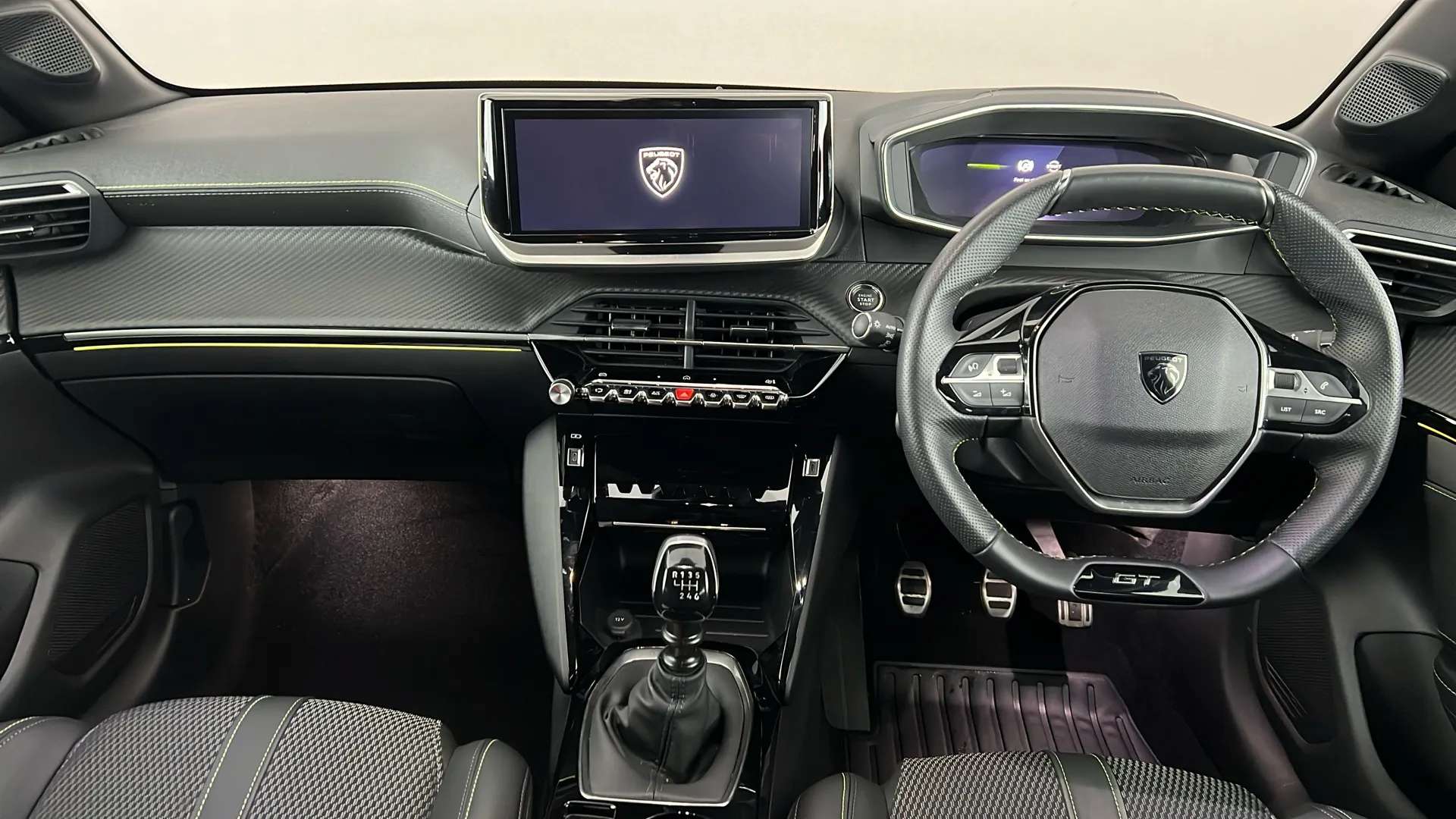 2024 PEUGEOT 208 2024 PEUGEOT 208