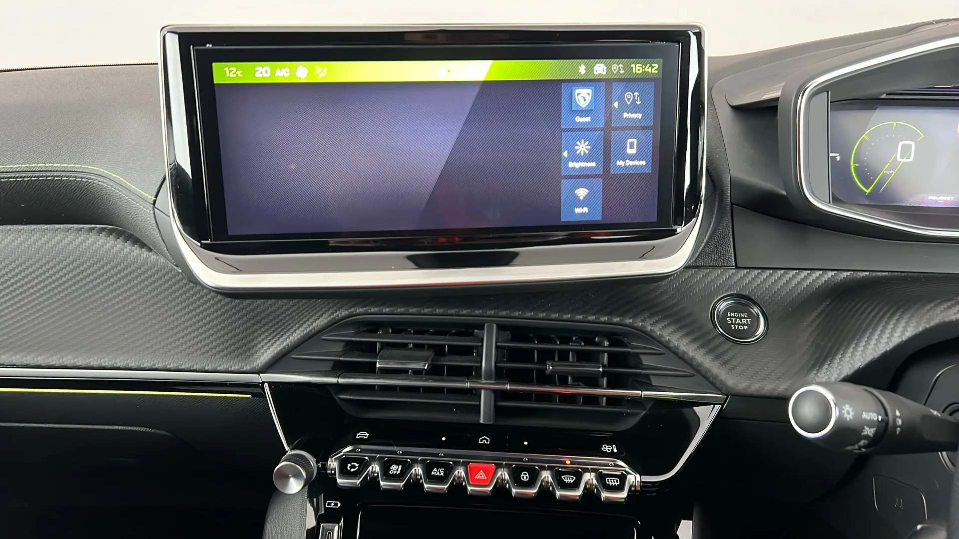 2024 PEUGEOT 208 2024 PEUGEOT 208