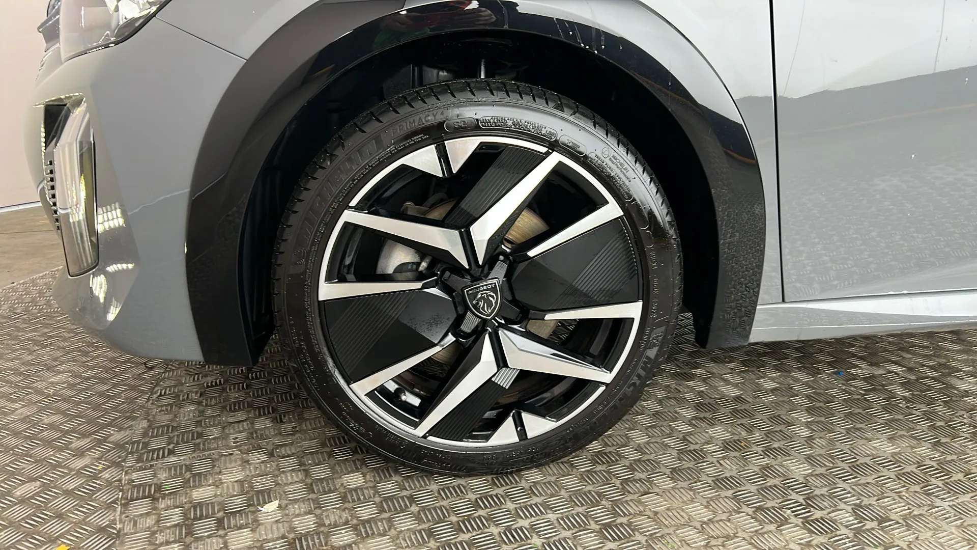 2024 PEUGEOT 208 2024 PEUGEOT 208