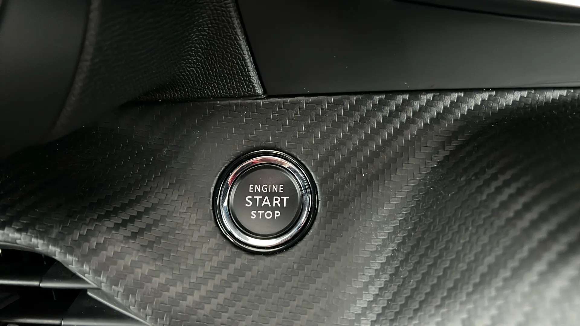 2024 PEUGEOT 208 2024 PEUGEOT 208