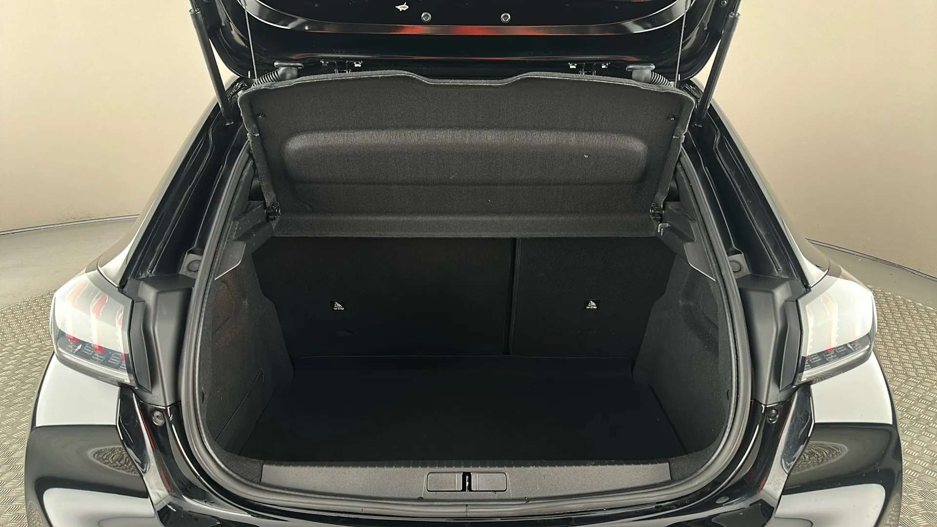 2022 PEUGEOT 208 2022 PEUGEOT 208