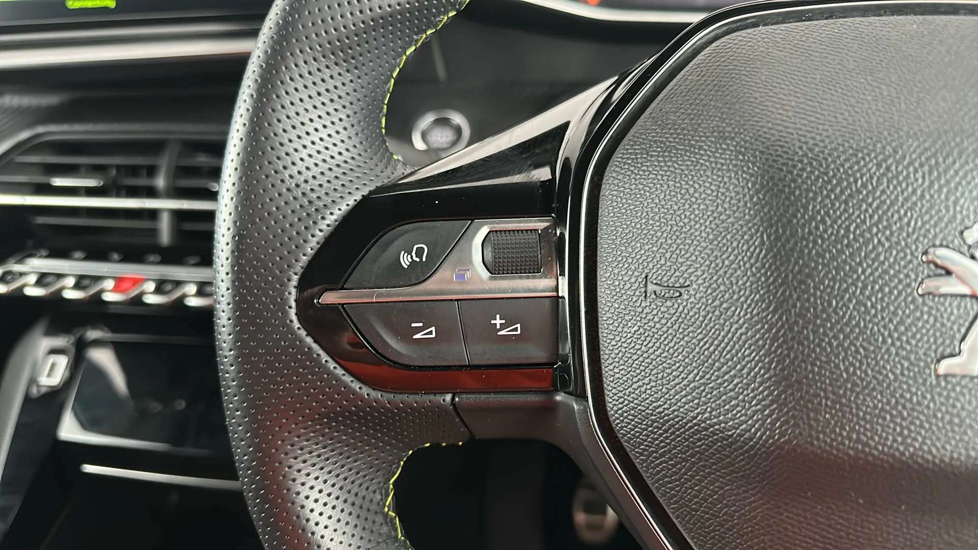 2022 PEUGEOT 208 2022 PEUGEOT 208