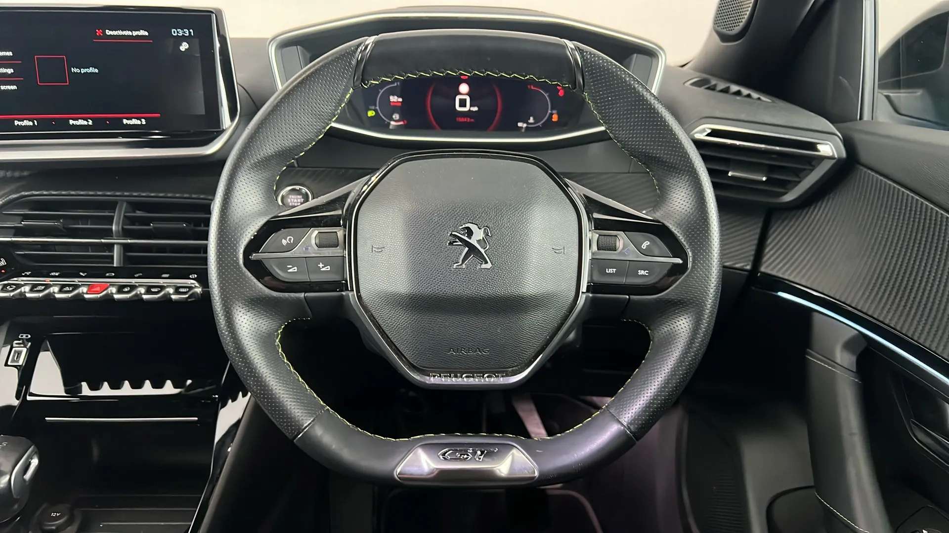 2022 PEUGEOT 2008 2022 PEUGEOT 2008