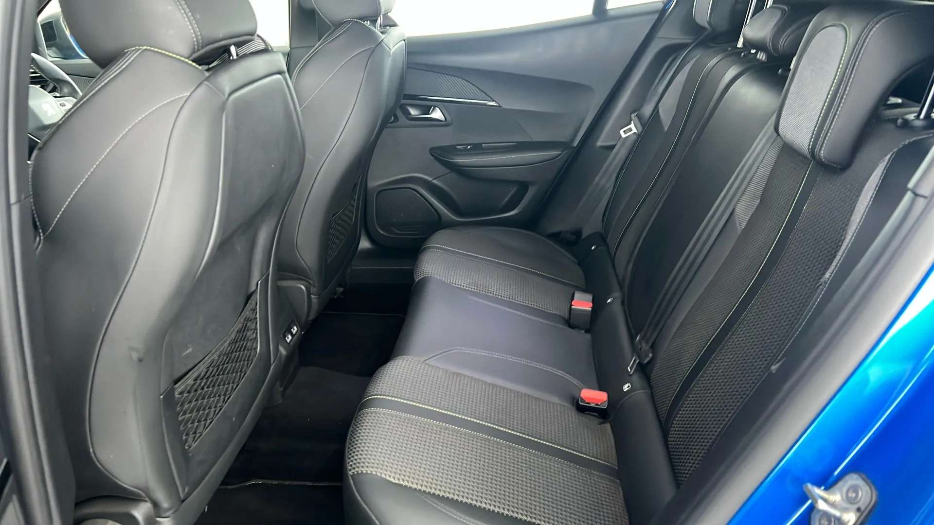 2022 PEUGEOT 2008 2022 PEUGEOT 2008