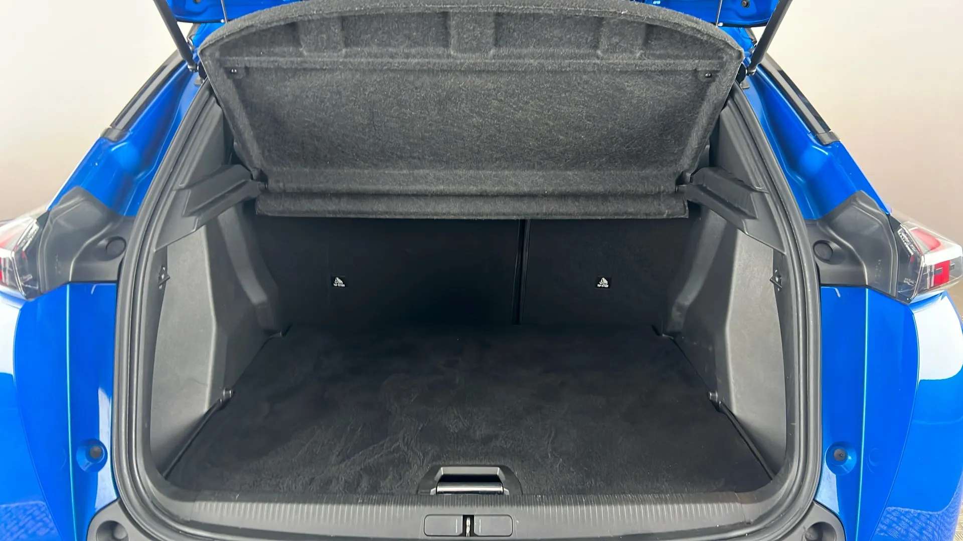 2022 PEUGEOT 2008 2022 PEUGEOT 2008
