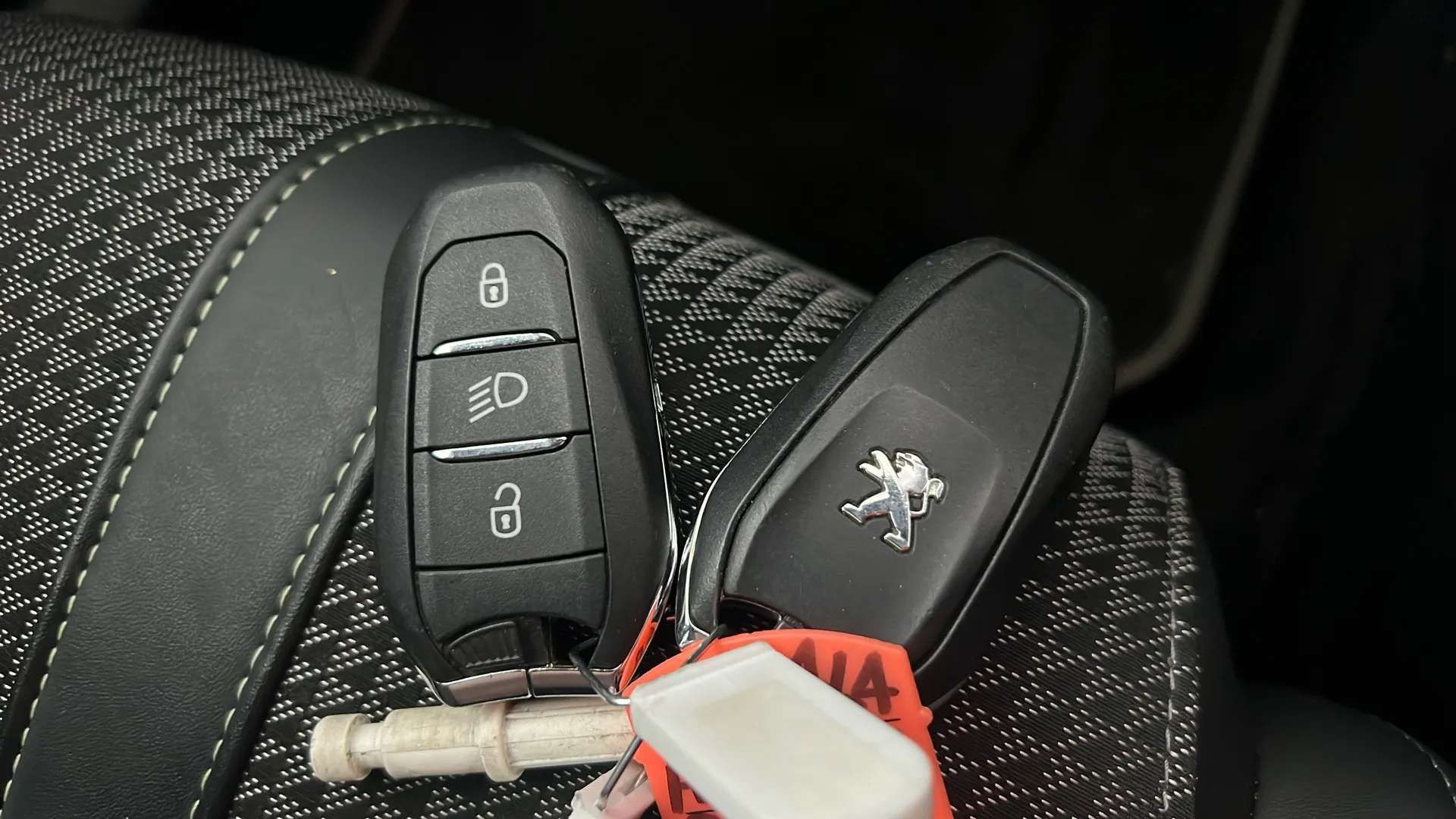 2022 PEUGEOT 2008 2022 PEUGEOT 2008