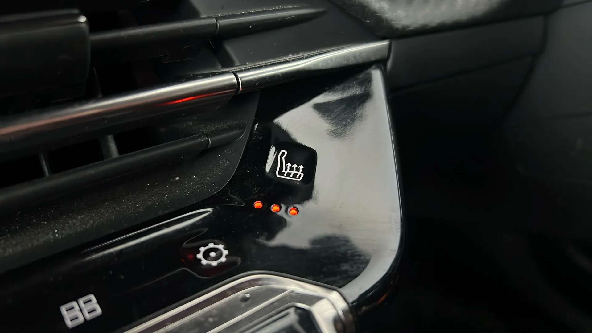 2022 PEUGEOT 2008 2022 PEUGEOT 2008
