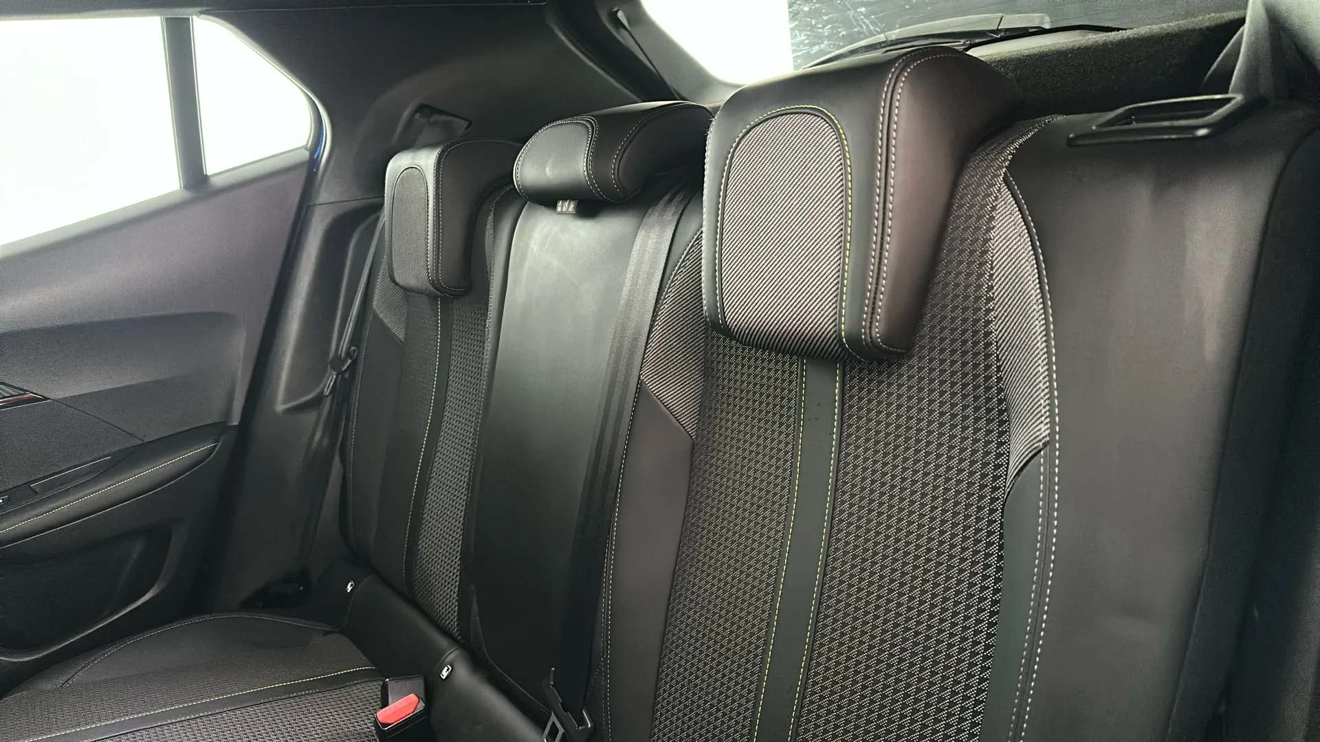 2022 PEUGEOT 2008 2022 PEUGEOT 2008