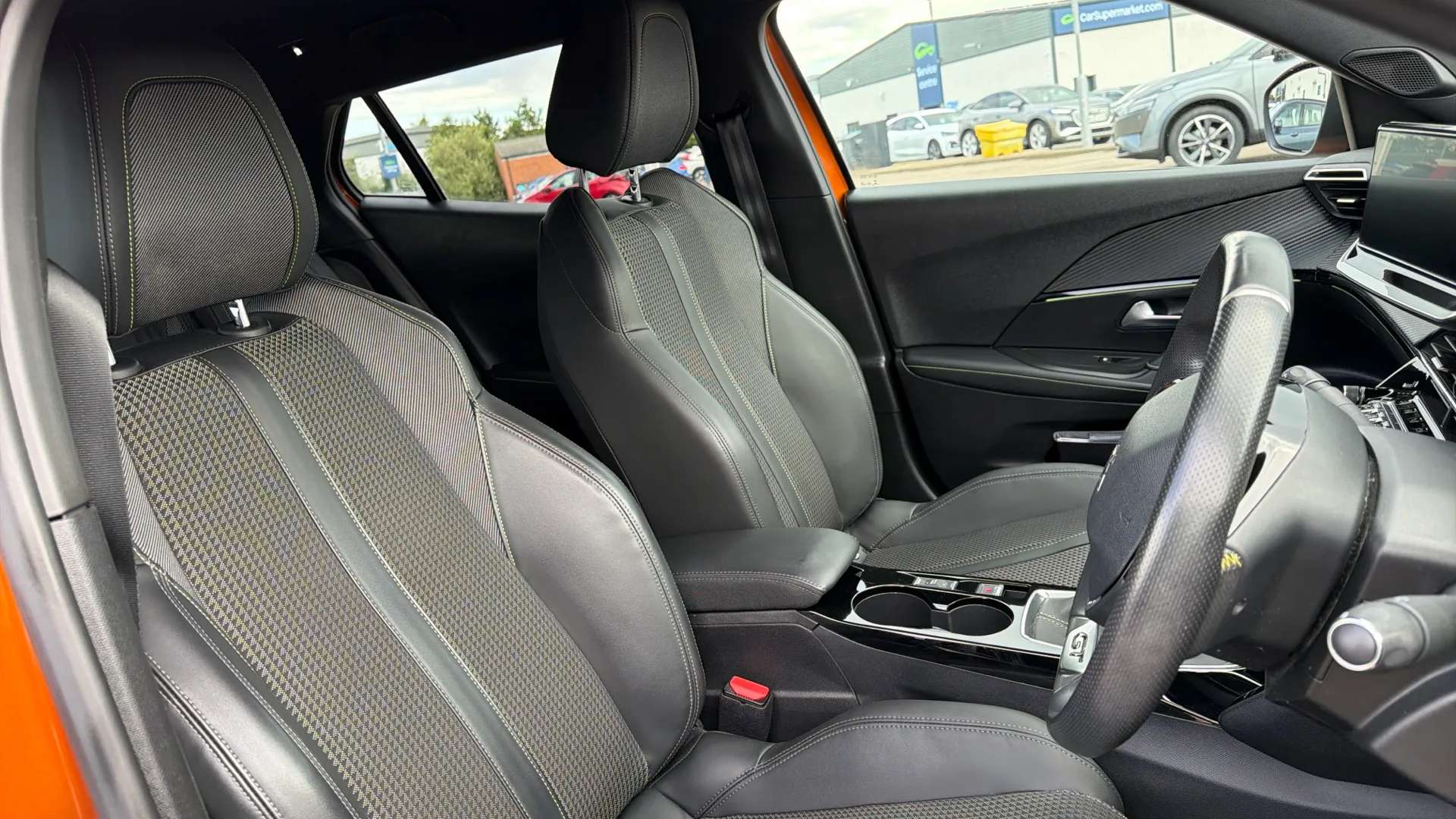 2022 PEUGEOT 2008 2022 PEUGEOT 2008