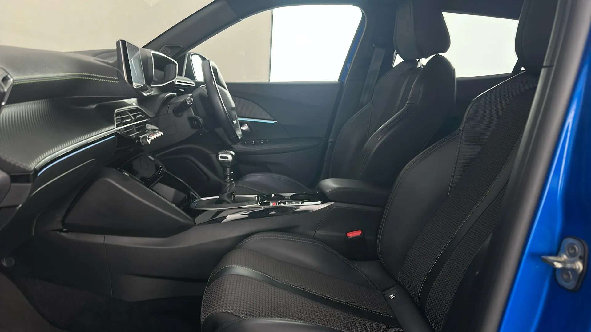 2022 PEUGEOT 2008 2022 PEUGEOT 2008
