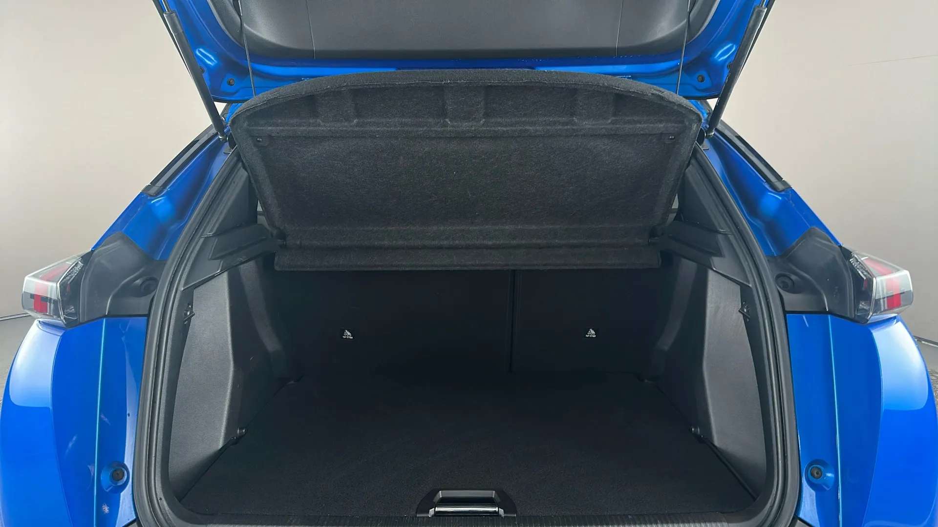 2022 PEUGEOT 2008 2022 PEUGEOT 2008