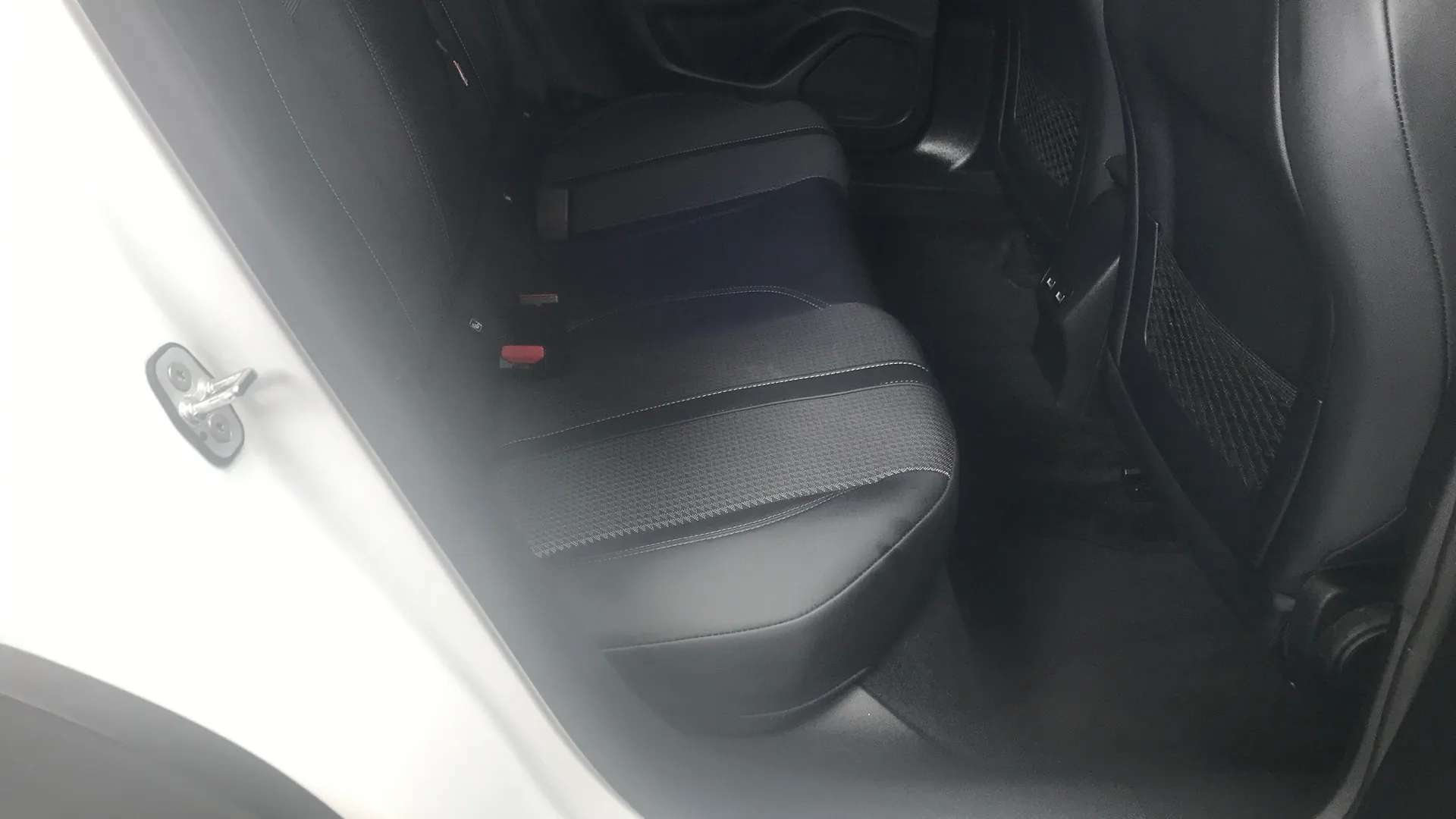 2022 PEUGEOT 2008 2022 PEUGEOT 2008