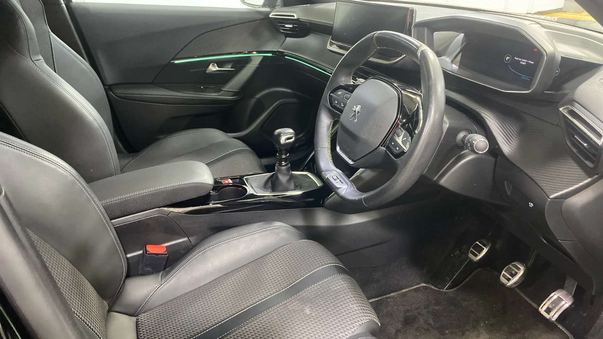 A 2022 PEUGEOT 2008 1.2 PureTech 130 GT A 2022 PEUGEOT 2008 1.2 PureTech 130 GT