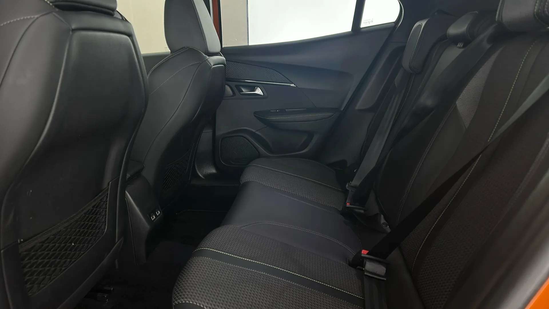 2021 PEUGEOT 2008 2021 PEUGEOT 2008