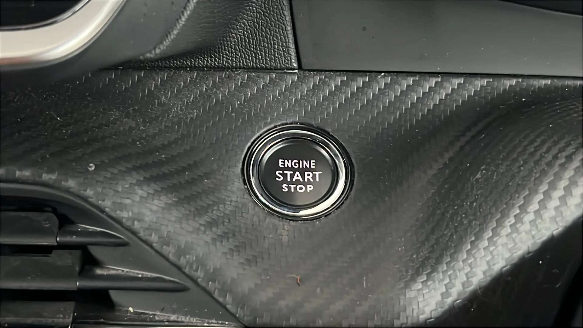 2022 PEUGEOT 2008 2022 PEUGEOT 2008