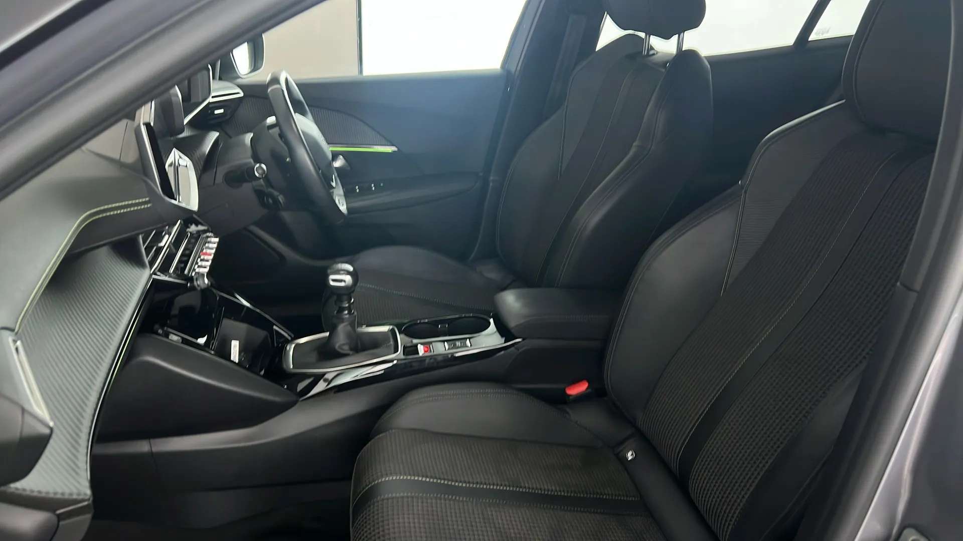 2022 PEUGEOT 2008 2022 PEUGEOT 2008