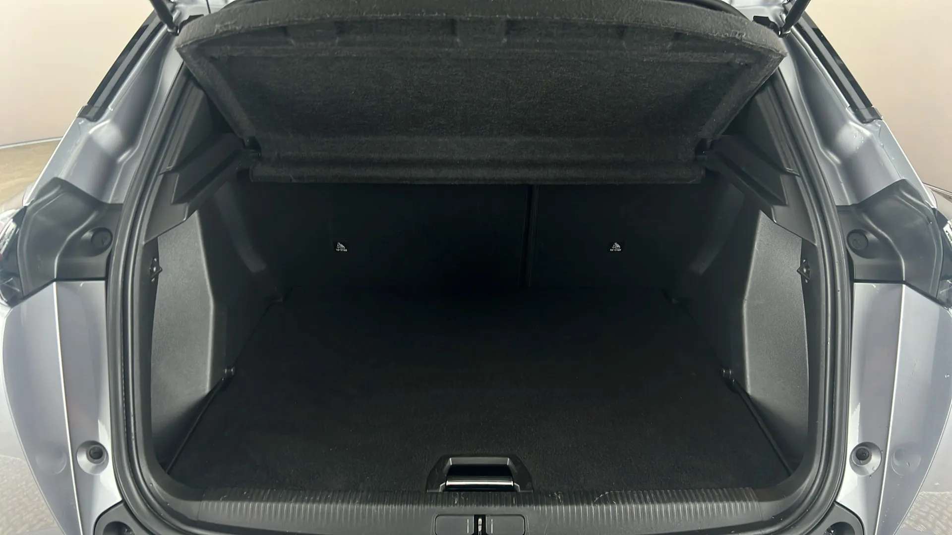 2022 PEUGEOT 2008 2022 PEUGEOT 2008