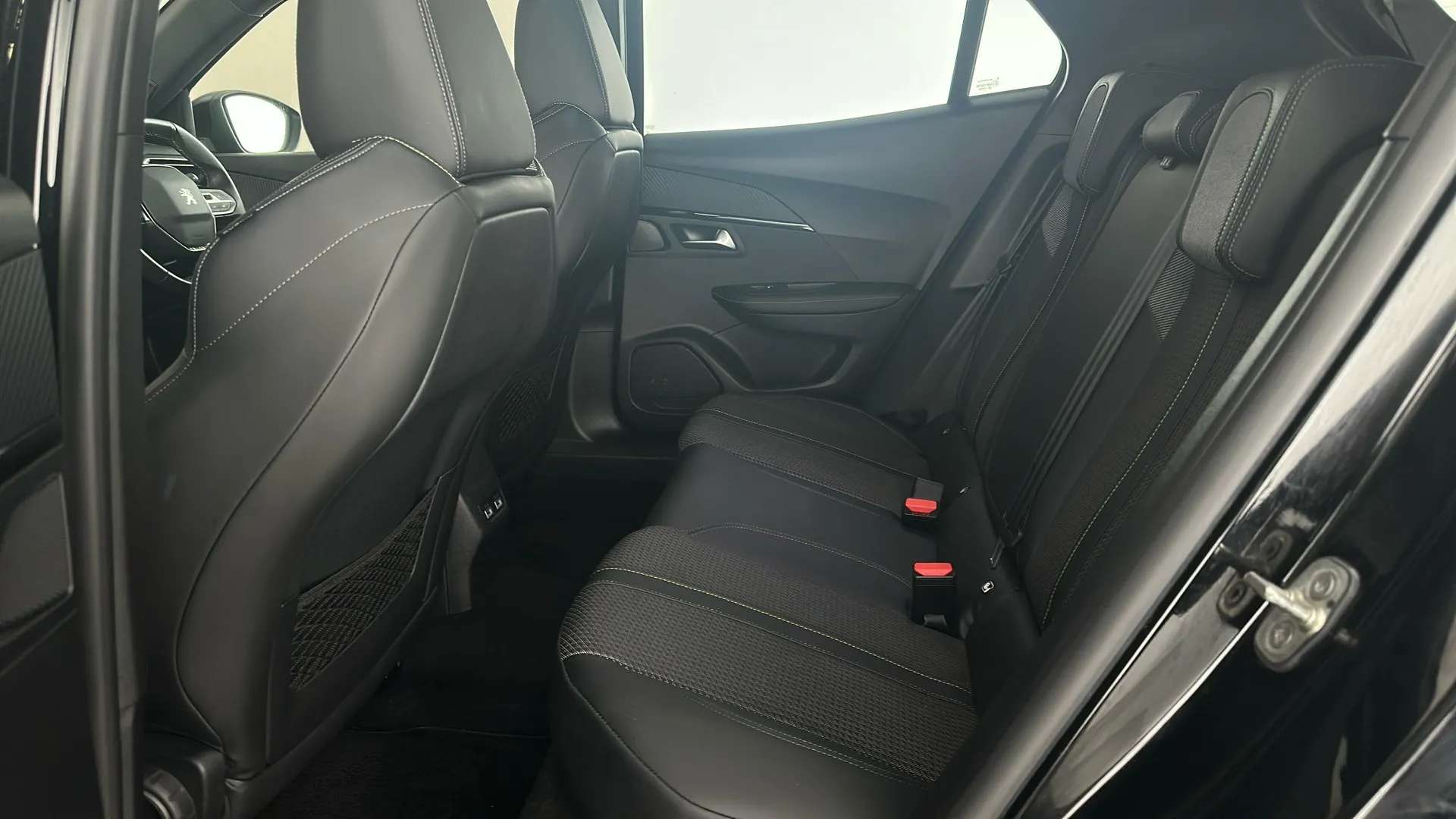 2022 PEUGEOT 2008 2022 PEUGEOT 2008