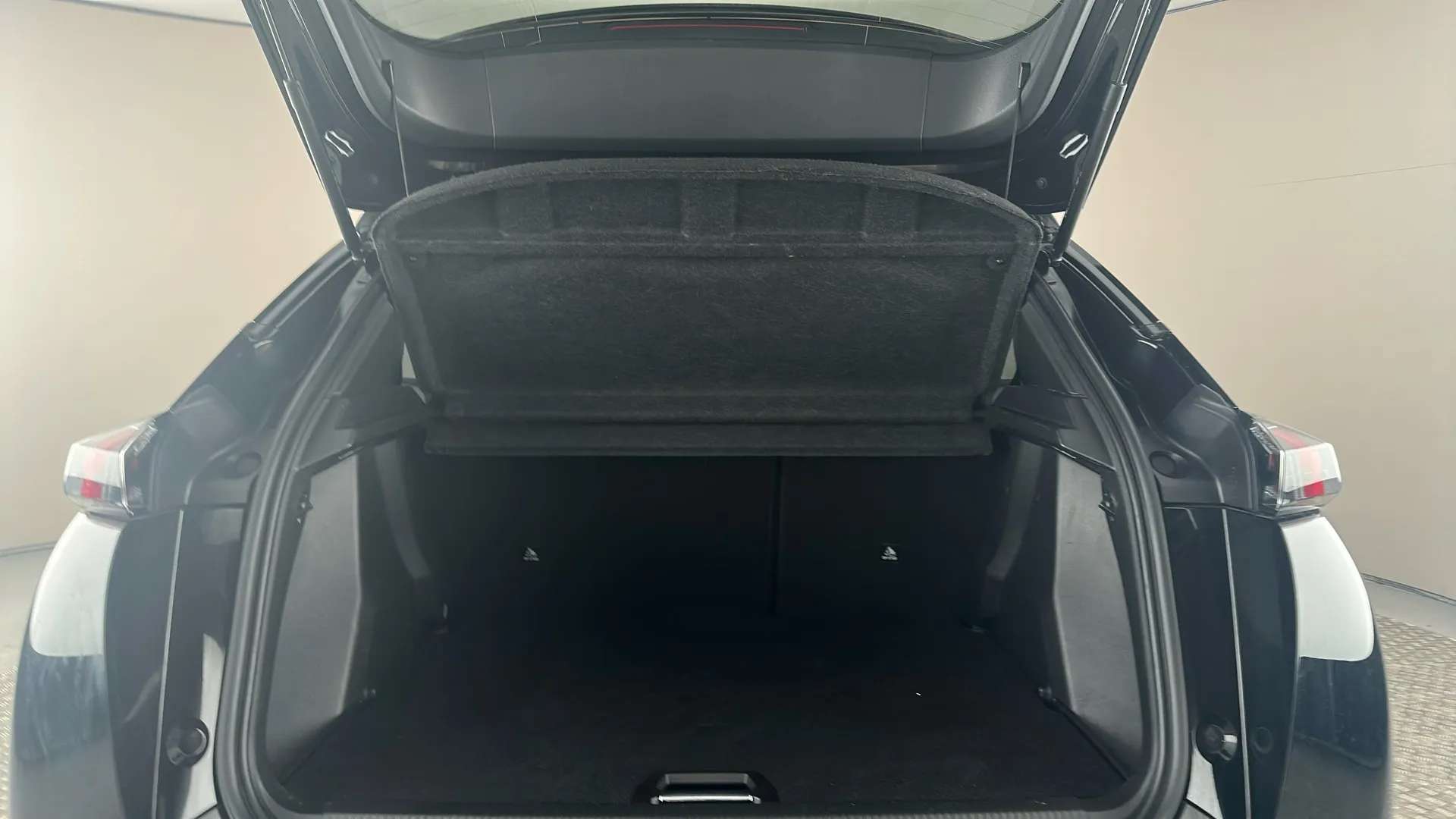 2022 PEUGEOT 2008 2022 PEUGEOT 2008