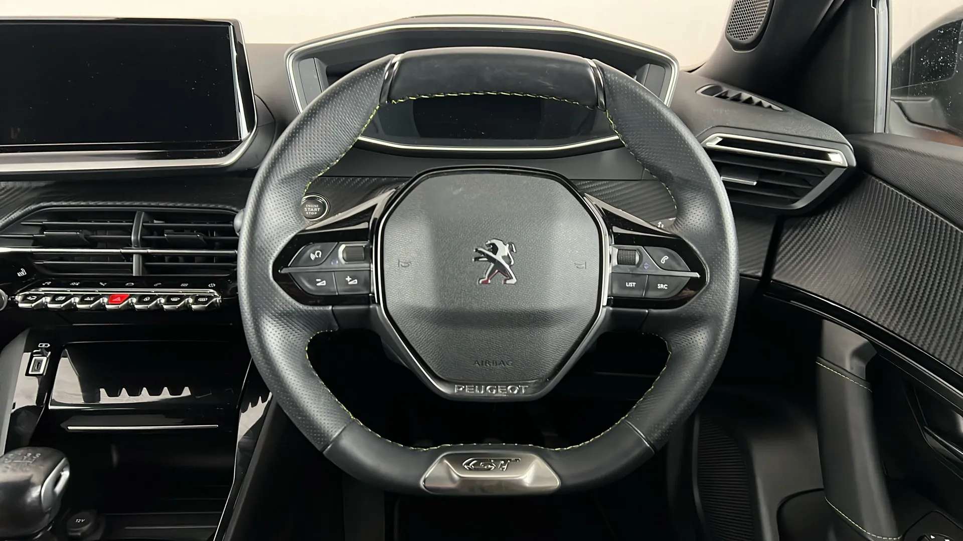 2022 PEUGEOT 2008 2022 PEUGEOT 2008