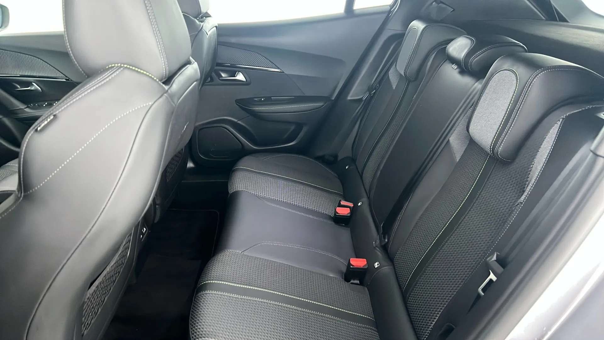 2022 PEUGEOT 2008 2022 PEUGEOT 2008