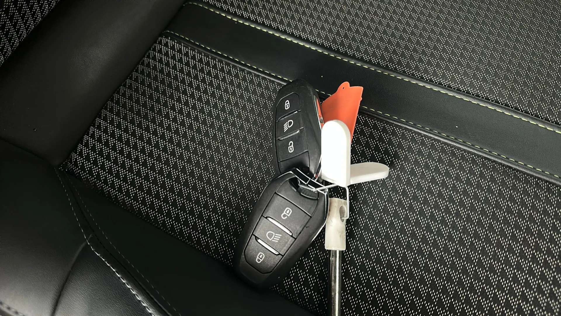 2022 PEUGEOT 2008 2022 PEUGEOT 2008