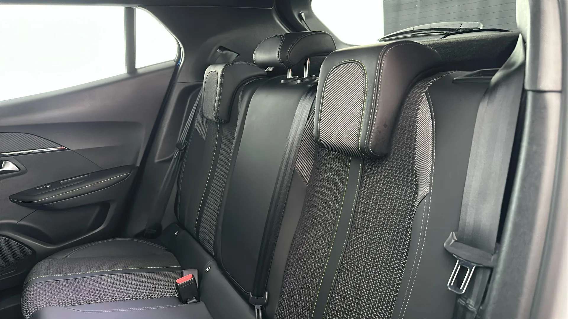 2022 PEUGEOT 2008 2022 PEUGEOT 2008