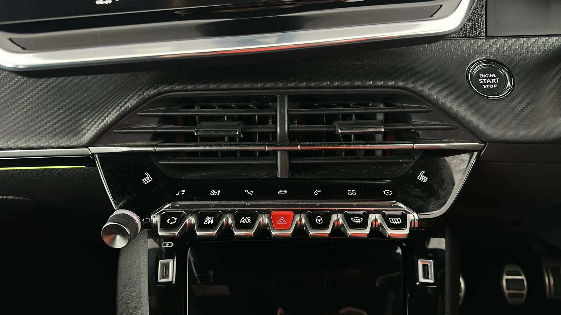 2022 PEUGEOT 2008 2022 PEUGEOT 2008