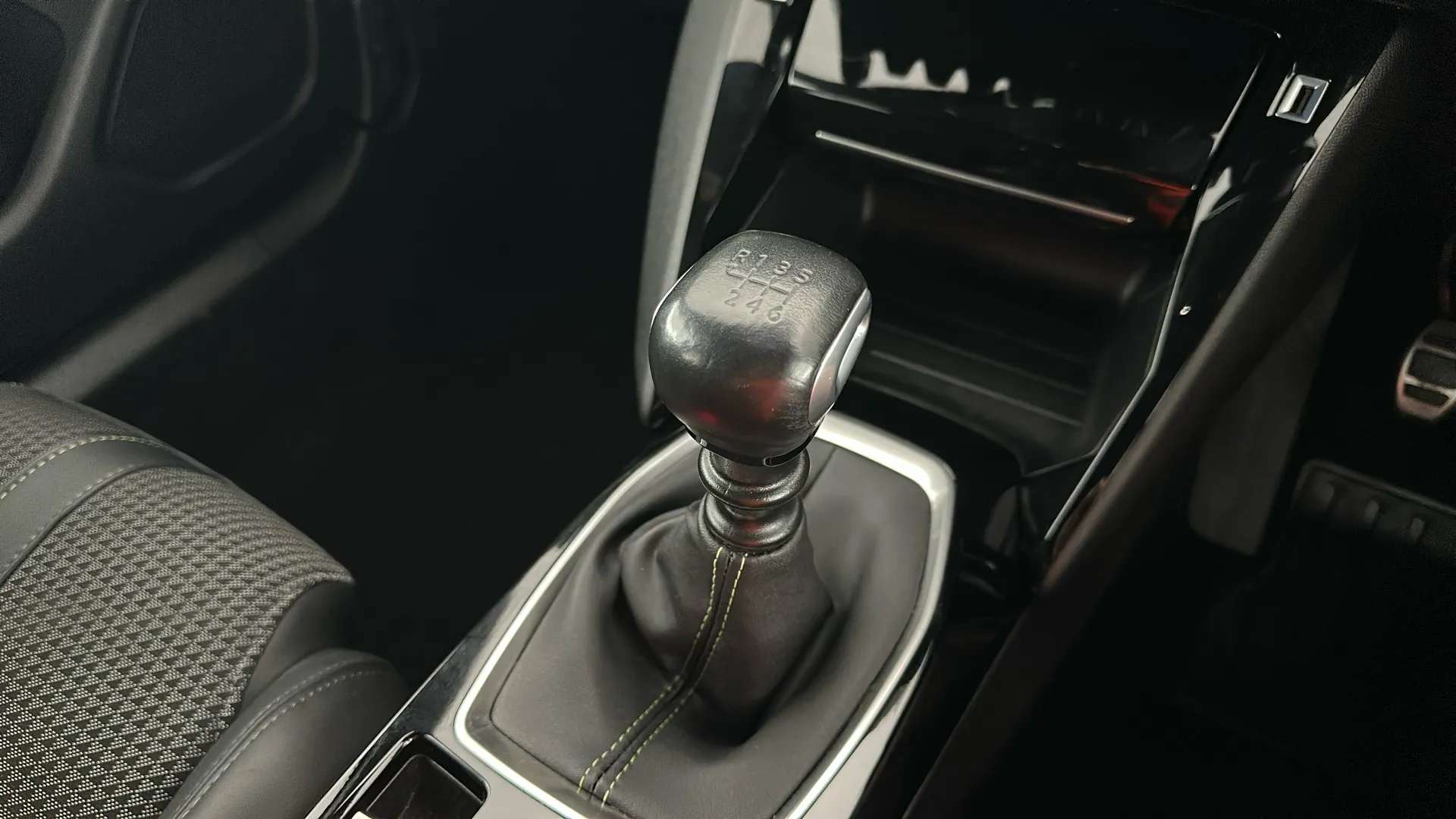2022 PEUGEOT 2008 2022 PEUGEOT 2008