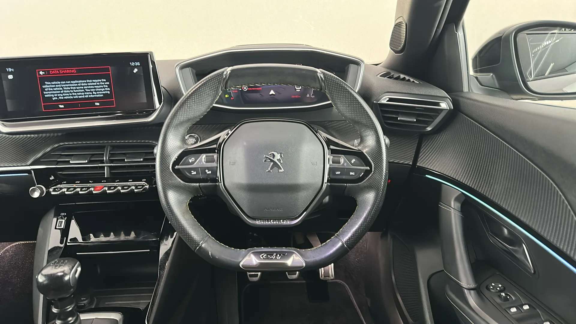 2021 PEUGEOT 2008 2021 PEUGEOT 2008