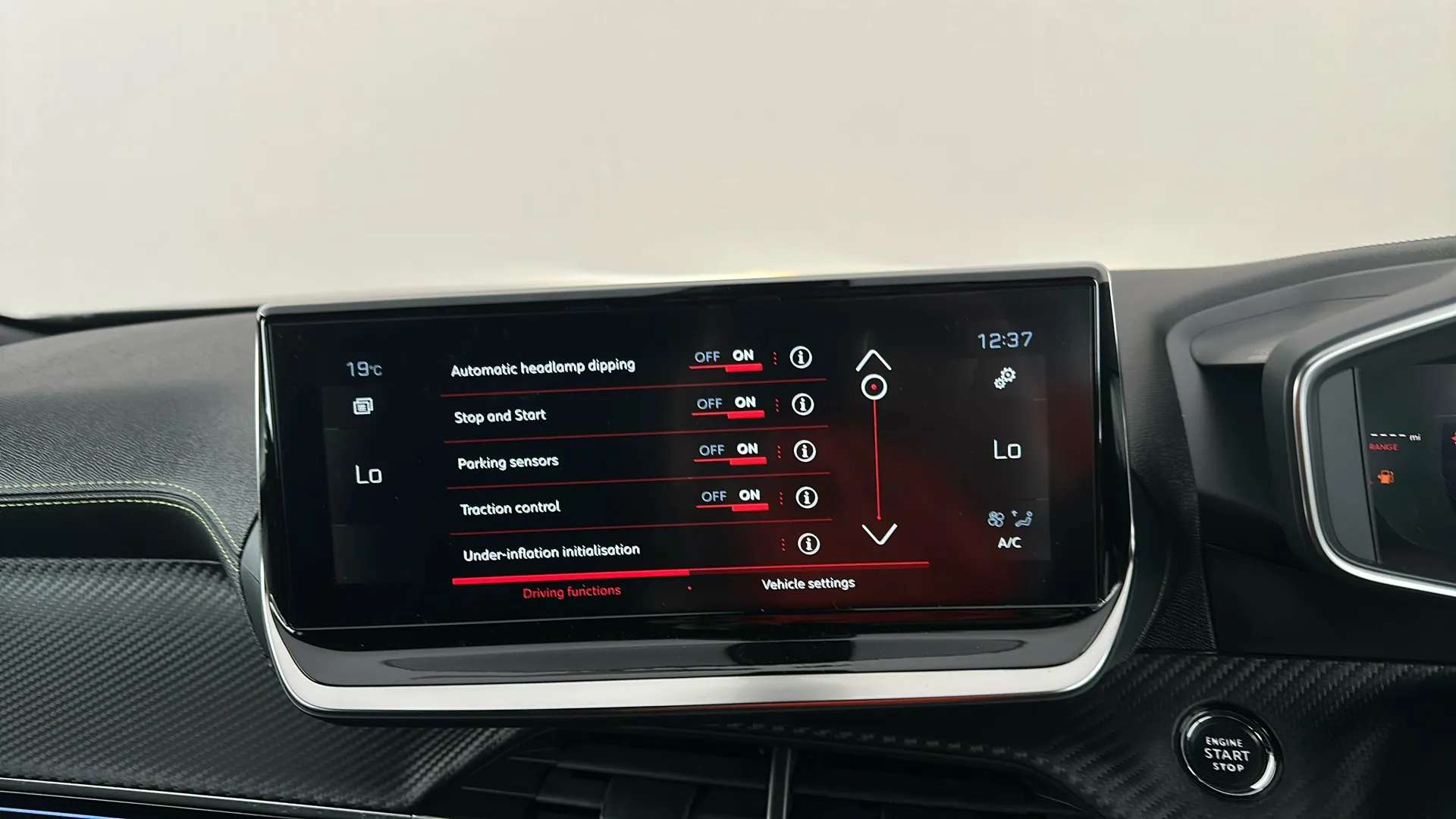 2021 PEUGEOT 2008 2021 PEUGEOT 2008